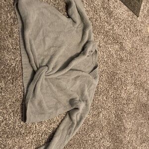 Aeropostale Women's Light Gray V-Neck Sweater